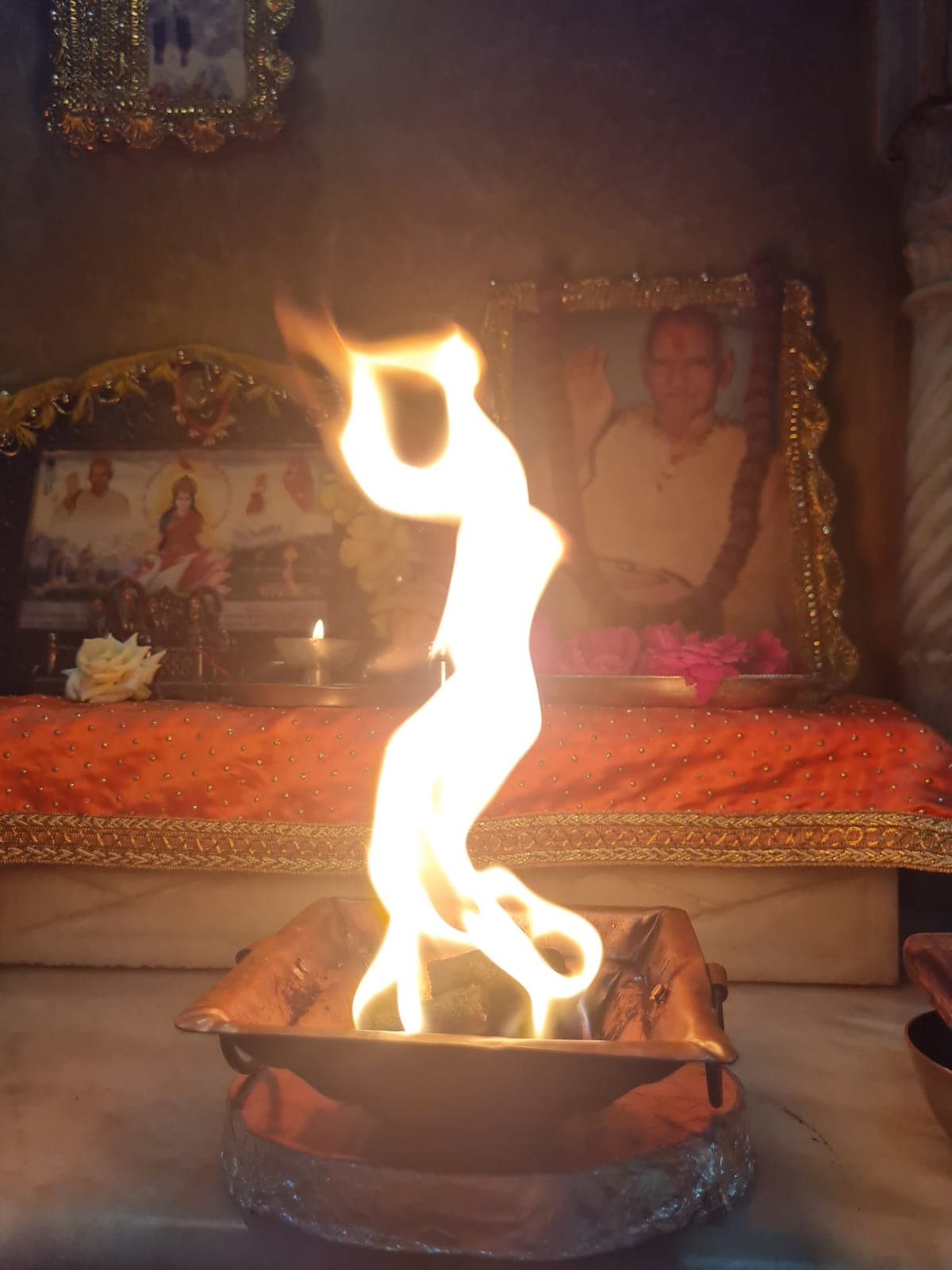 Urjaa Deepak — handcrafted cow dung diya